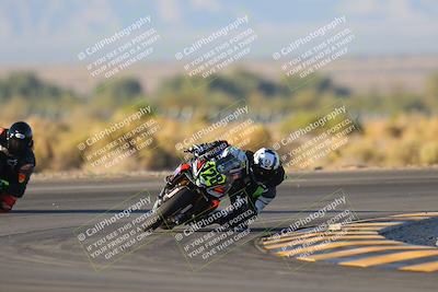 media/Nov-19-2023-CVMA (Sun) [[1f3d1b7ccb]]/Race 17 Amateur Supersport Middleweight/